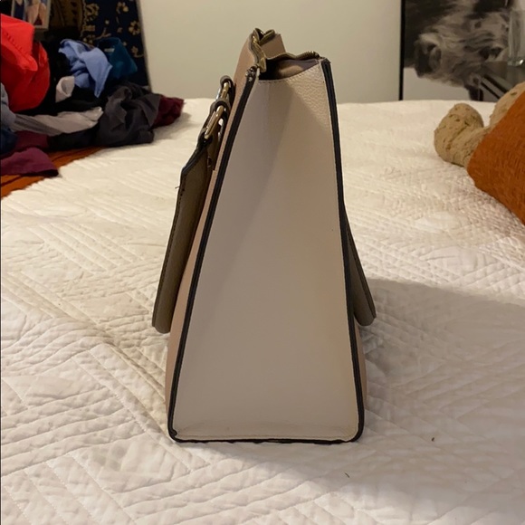 SOLD Aldo Nude Purse - Picture 5 of 7